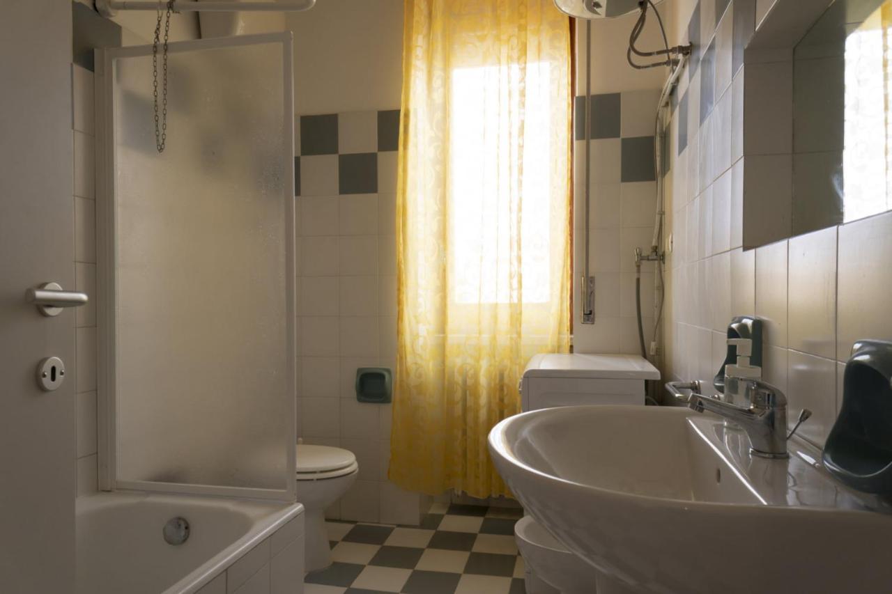 Dimora Del Corso Apartment Весте Екстериор снимка