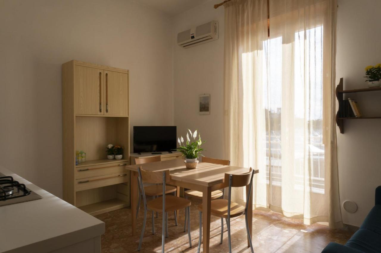 Dimora Del Corso Apartment Весте Екстериор снимка