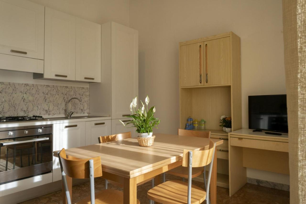 Dimora Del Corso Apartment Весте Екстериор снимка